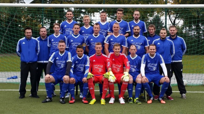 Mannschaftsfoto Erste Herren (Saison 2015/2016)