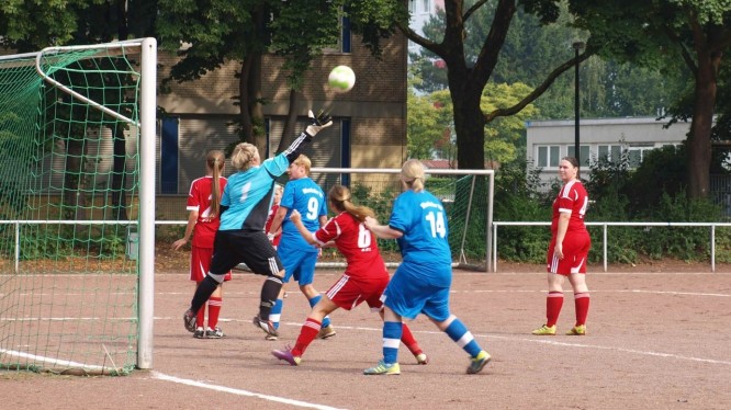 Fußball Frauen: Wambeler SV - SG Lütgendortmund III