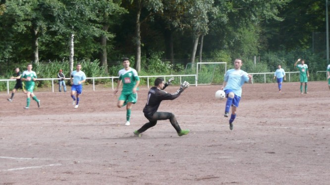 Meisterschaftsspiel 1. Herren: Wambeler SV - BSV Schüren II (15.09.2013)